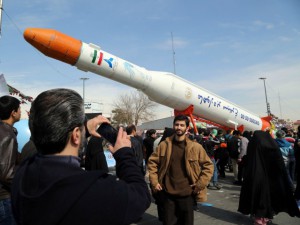 iran-simorgh-space-rocket-built-with-north-korean-tech-getty-640x480